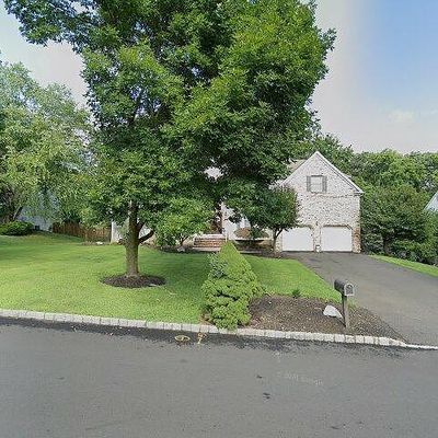 124 Top Of The World Way, Dunellen, NJ 08812