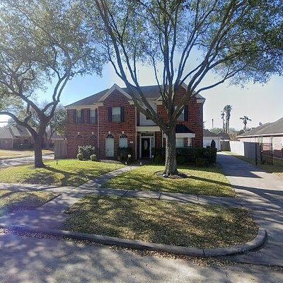 12417 Shadowmist Dr, Houston, TX 77082