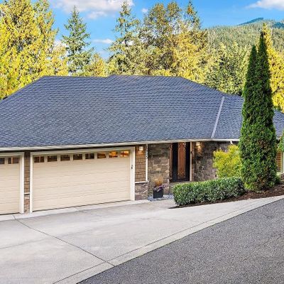 1535 Hillside Dr Se, Issaquah, WA 98027