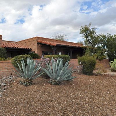 1540 W Camino Urbano, Green Valley, AZ 85622