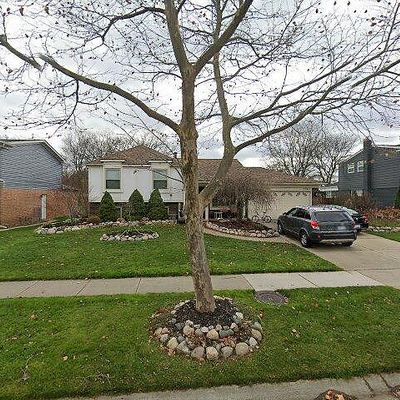 1548 Abbey Dr, Troy, MI 48083