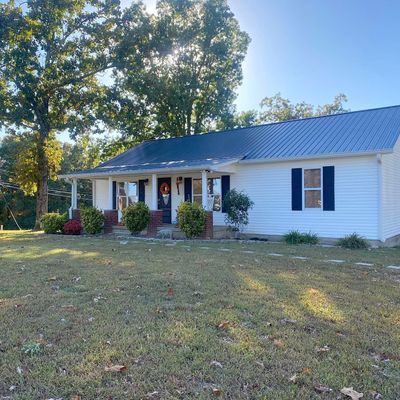 1553 Clydeton Rd, Waverly, TN 37185