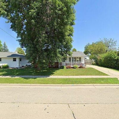 1574 Collins St, Neenah, WI 54956