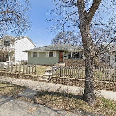 1598 Mcafee St, Saint Paul, MN 55106