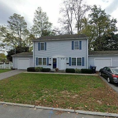 16 Willis St, Cranston, RI 02910