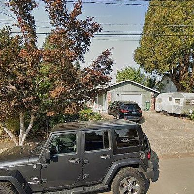 160 Ipswich St, Gladstone, OR 97027