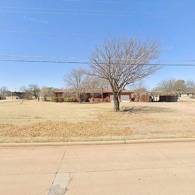 1606 Johnson Rd, Iowa Park, TX 76367