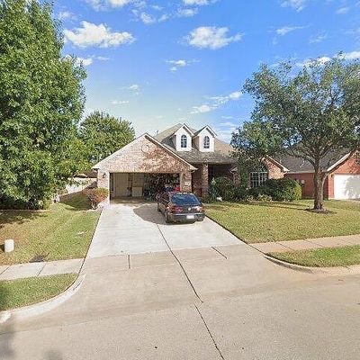 1608 Park Grove Dr, Irving, TX 75060