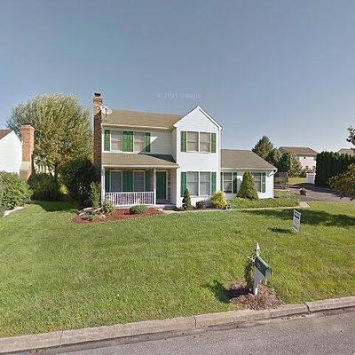 161 Kingsbury Ct, Nazareth, PA 18064