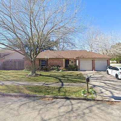 1618 Pecan Hollow St, Pearland, TX 77581