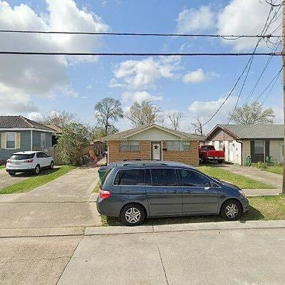 1638 Newton St, Gretna, LA 70053