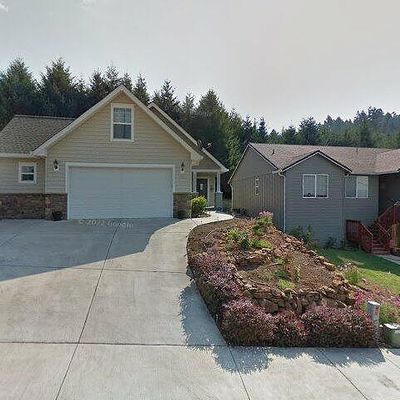 1650 Samuel Dr, Cottage Grove, OR 97424