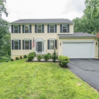 16651 Evening Star Dr, Round Hill, VA 20141