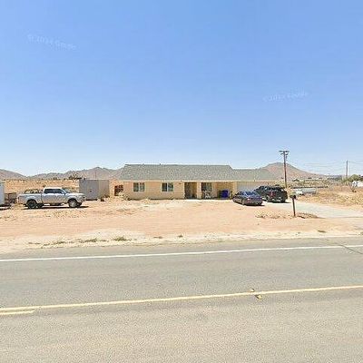 16684 Navajo Rd, Apple Valley, CA 92307