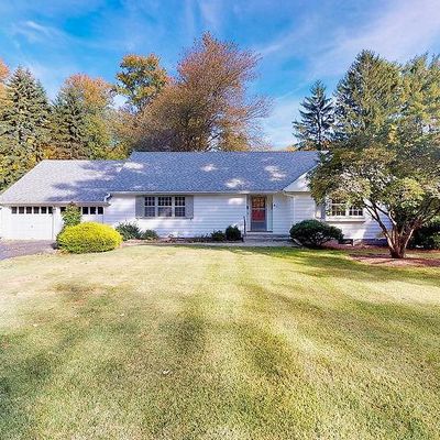 17 Westbrook Rd, Bloomfield, CT 06002