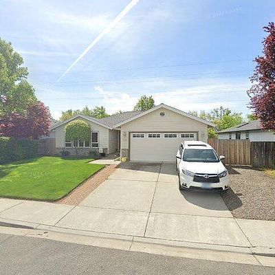 170 Willow Bend Way, Central Point, OR 97502