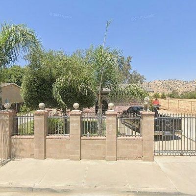 1702 Tyler Ave, Porterville, CA 93257