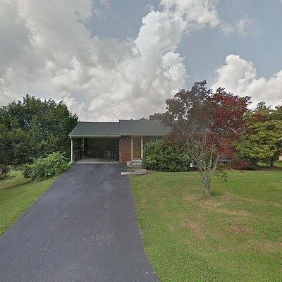 1704 Monte Vista Dr, Pulaski, VA 24301