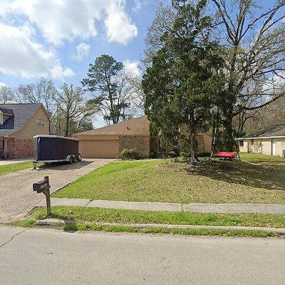 17042 Gleneagle Dr S, Conroe, TX 77385