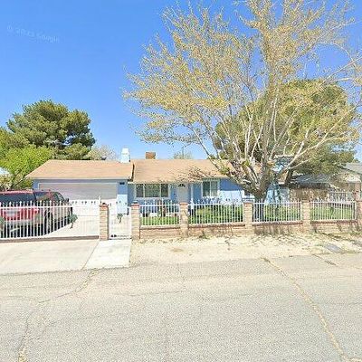 17105 Parkvalley Ave, Palmdale, CA 93591