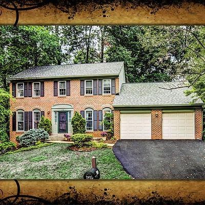 1718 Paisley Blue Ct, Vienna, VA 22182