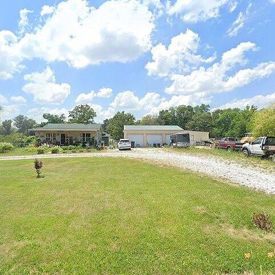 141 Fred Norton Rd, Hawk Point, MO 63349