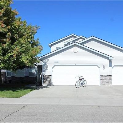 1425 Lara Pl, Mountain Home, ID 83647