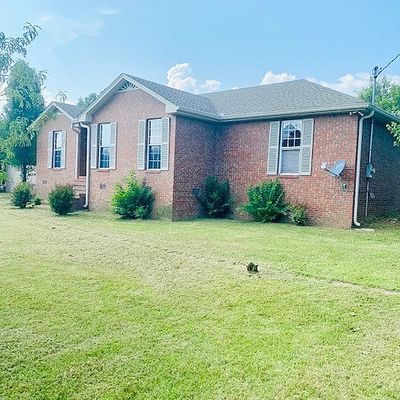 143 S Lovers Ln, Lebanon, TN 37090