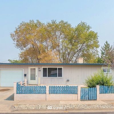 1441 W Sunset Dr, Moses Lake, WA 98837