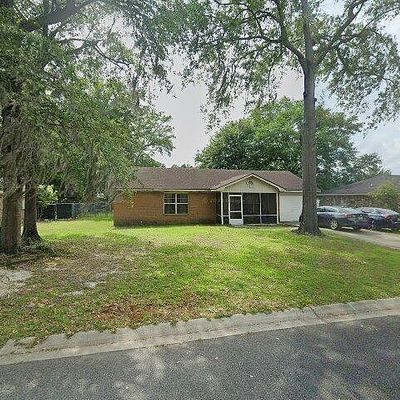 1454 Flo Zechman Dr, Hinesville, GA 31313