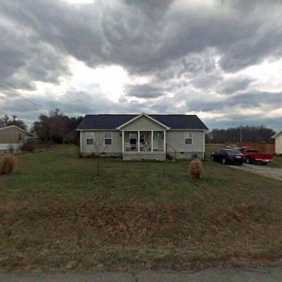 147 Northview Ln, Sparta, TN 38583