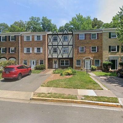 14700 Bentley Sq, Centreville, VA 20120