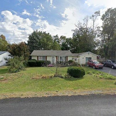 14944 Sherwood Dr, Greencastle, PA 17225