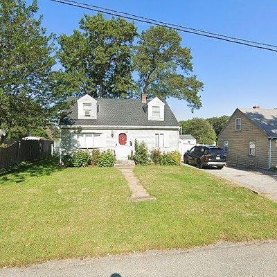 15 Columbia Ave, Coventry, RI 02816