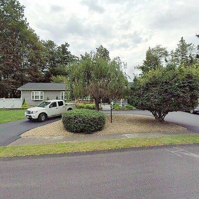 15 Lurie Cir, Stoughton, MA 02072