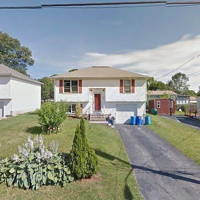 15 Woodland St, Cumberland, RI 02864