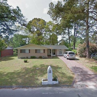 1507 Eleanor St, Savannah, GA 31415