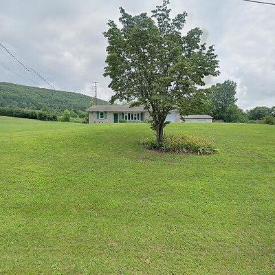 190 S Crossroads Rd, Lykens, PA 17048