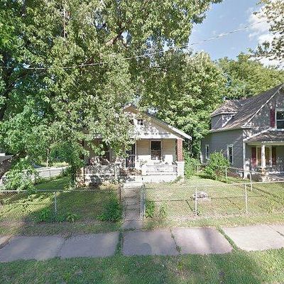 1901 Kensington Ave, Kansas City, MO 64127