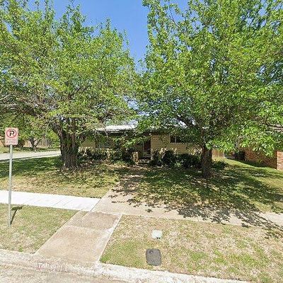 1901 Oakland Blvd, Fort Worth, TX 76103