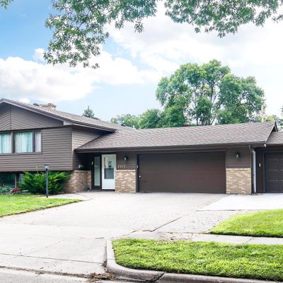 1902 Centre Sq, Moorhead, MN 56560