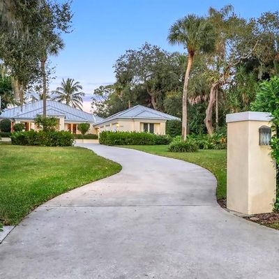 1909 Field Rd, Sarasota, FL 34231