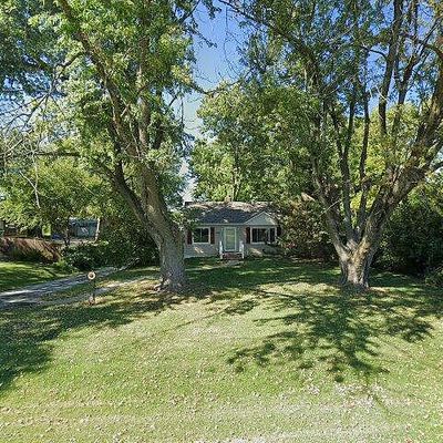 1912 N Blue Mills Rd, Independence, MO 64058