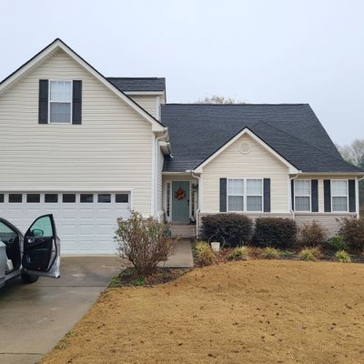 194 Berry Hill Ln, Hoschton, GA 30548