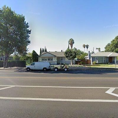 19644 Victory Blvd, Tarzana, CA 91335