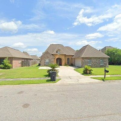 19934 Pecan Hill Dr, Zachary, LA 70791