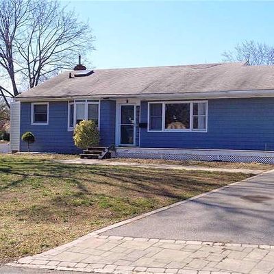 2 Gardenia Dr, Commack, NY 11725