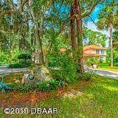 2 Live Oak Ln, Palm Coast, FL 32137