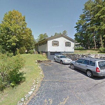 2 Moody St, Sanford, ME 04073