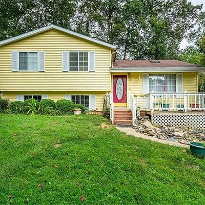 2 Poplar Hl, Mills River, NC 28759